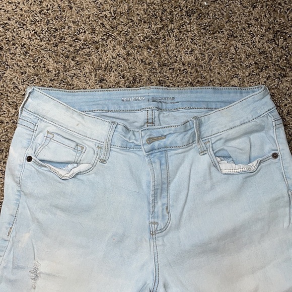 Ripped style Old Navy Rockstar Mid-rise jeans - Picture 2 of 4